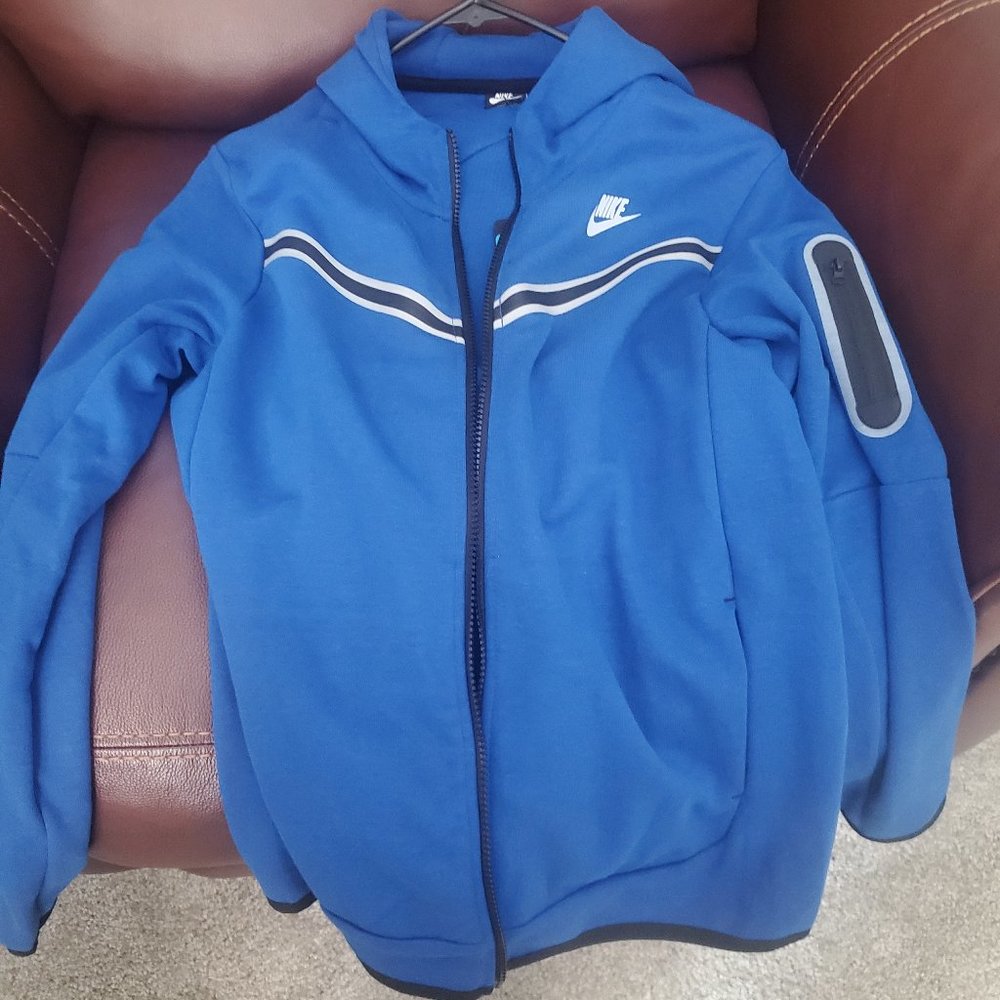Nike sweatsuit